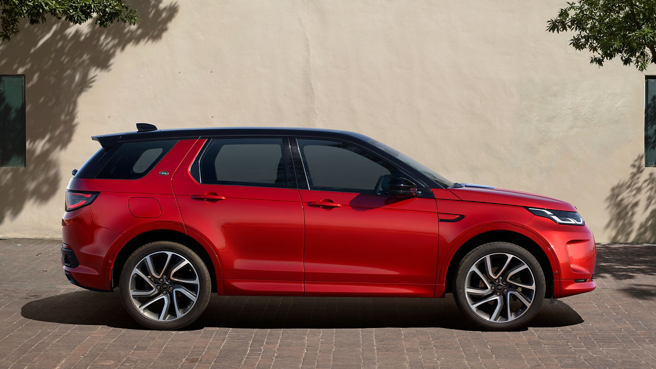 Discovery Sport Parked in front of Wall