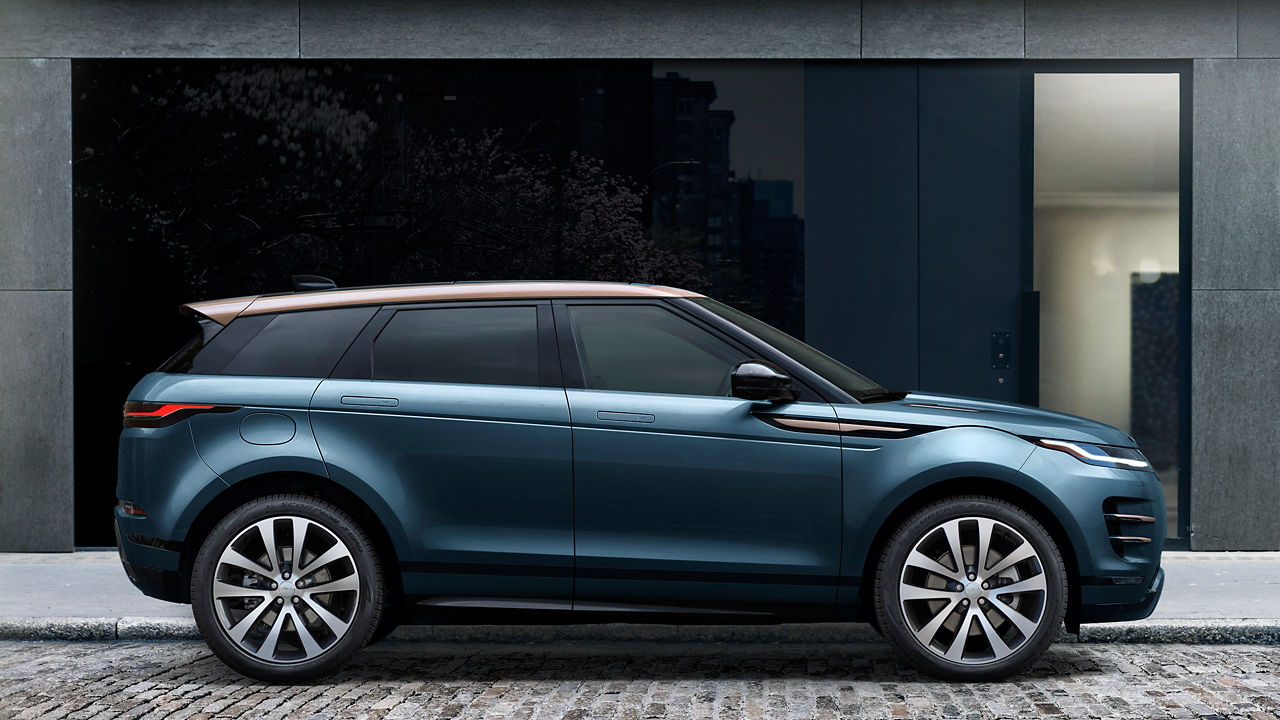 Side view of Range Rover Evoque