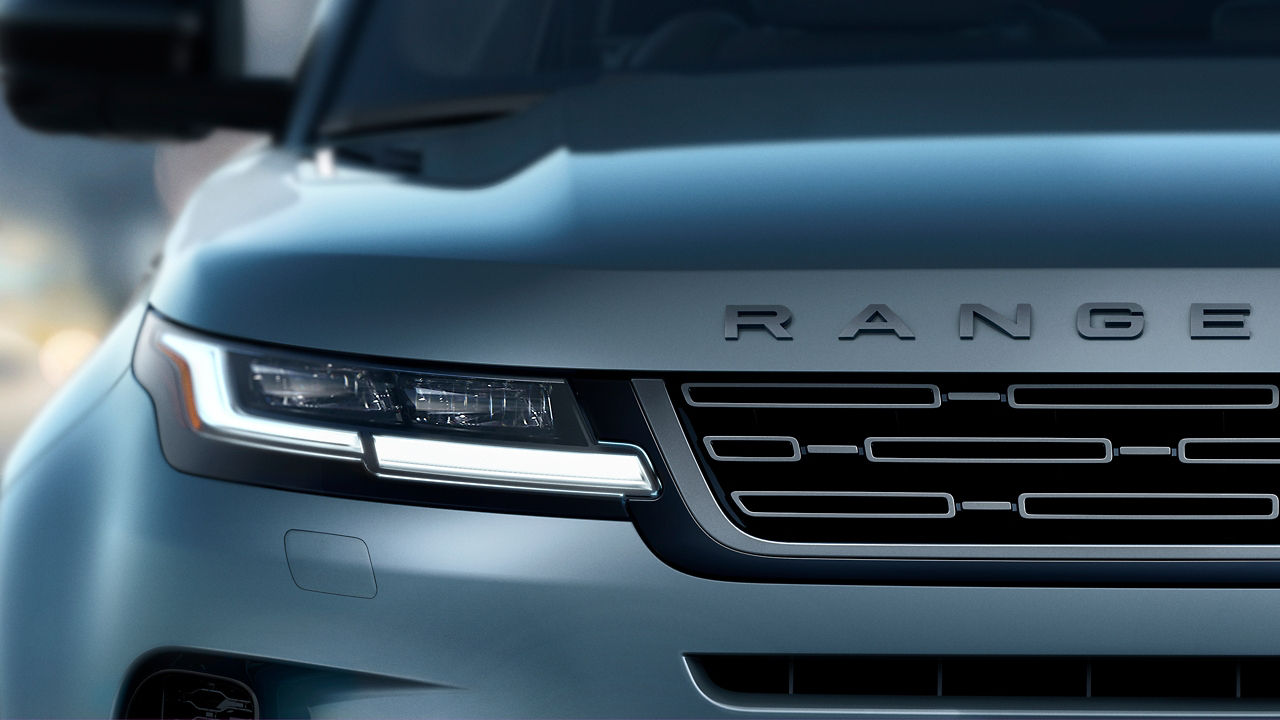 Range Rover Evoque zoom view of headlight