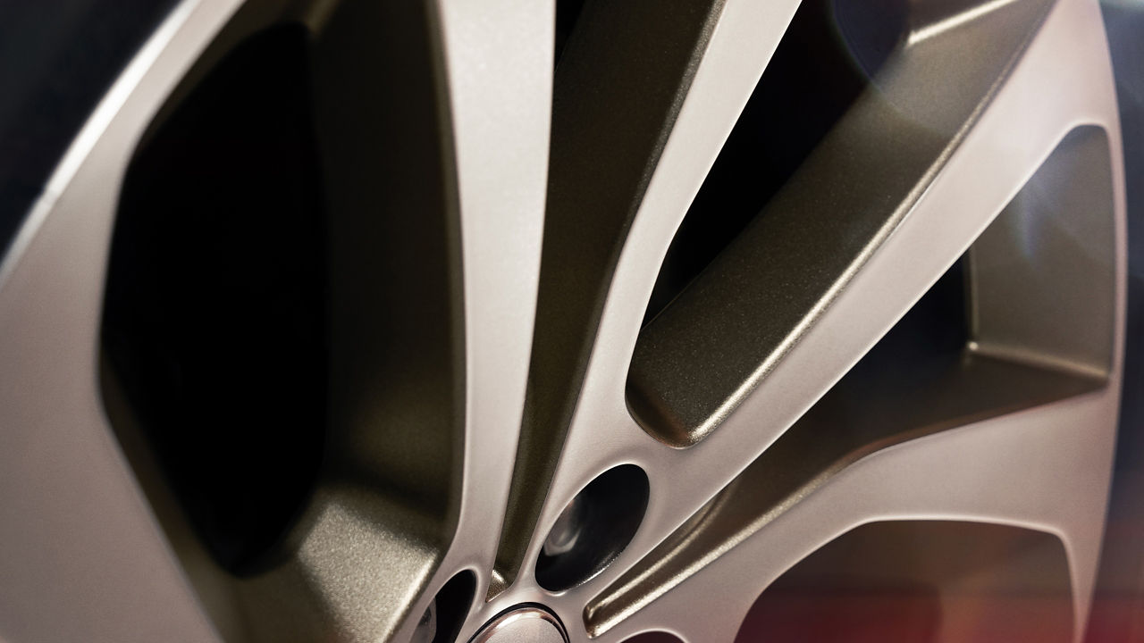 Alloy wheels in Satin Gold & Contrast Diamond Turned Finish.