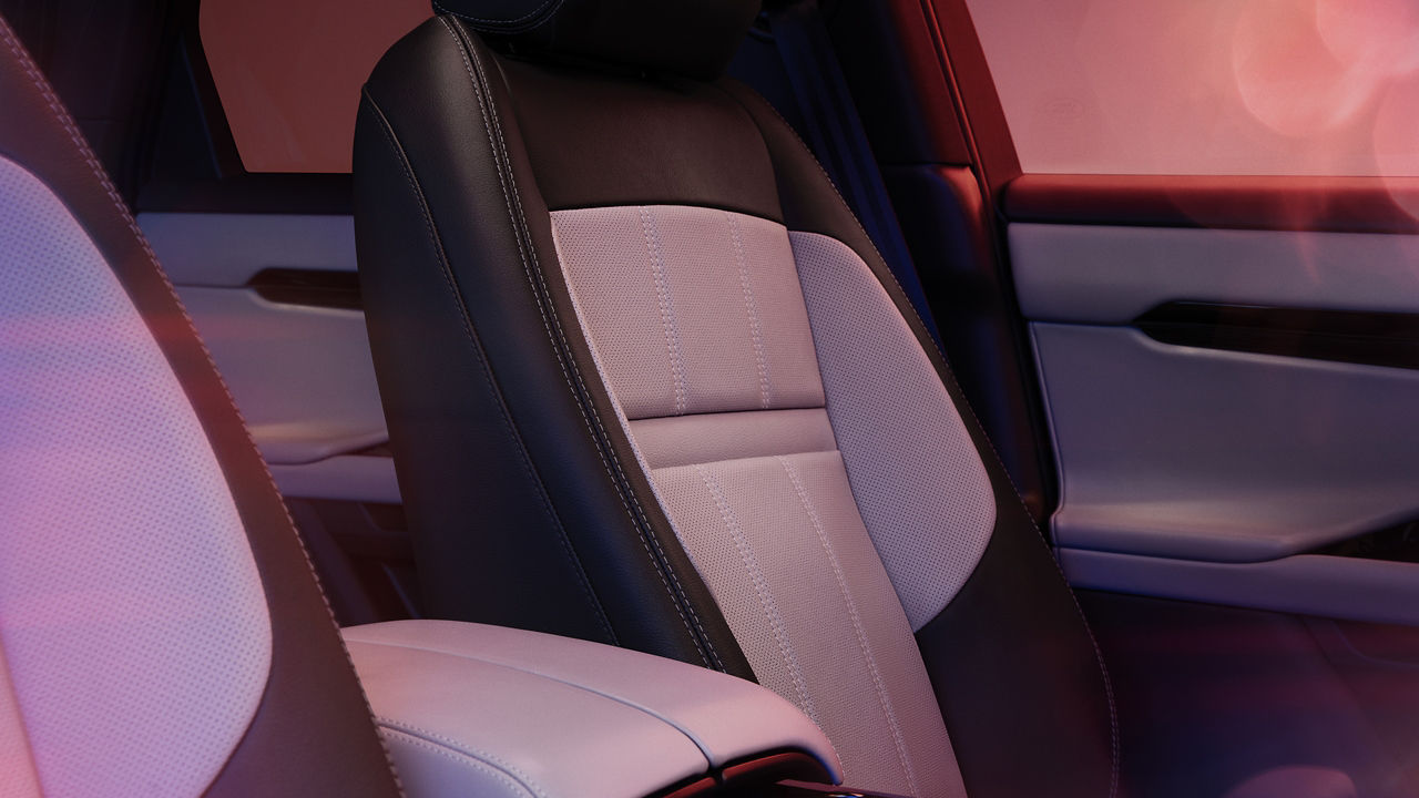 Range Rover Evoque front seat