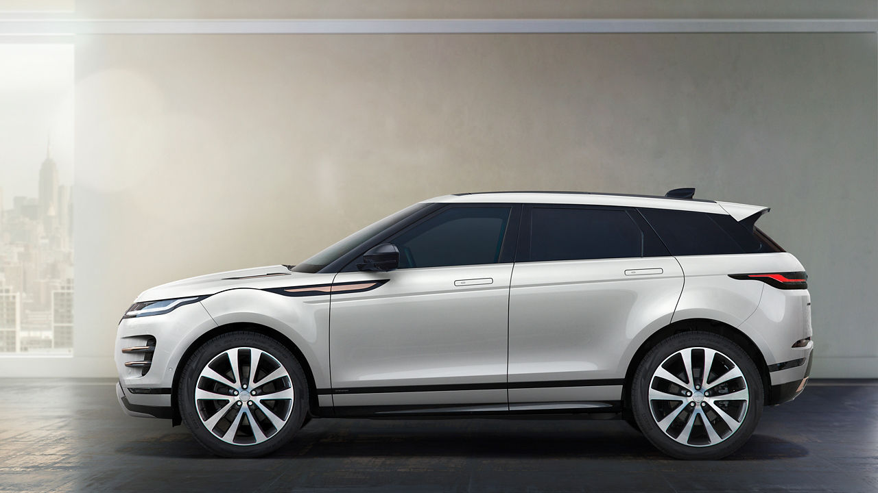 Range Rover Evoque fuji white Parked in studio