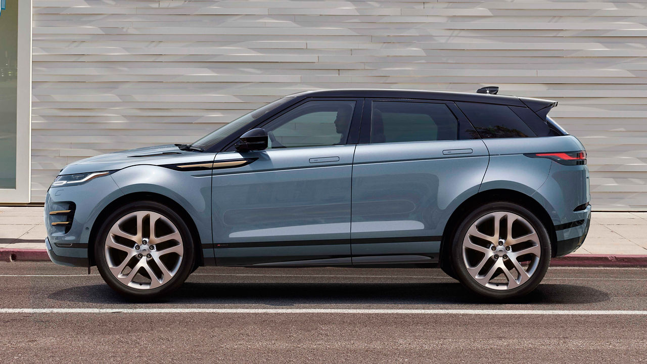 Evoque Driving Onto The City Road