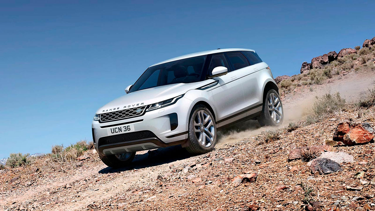 Land Rover Evoque off roading 