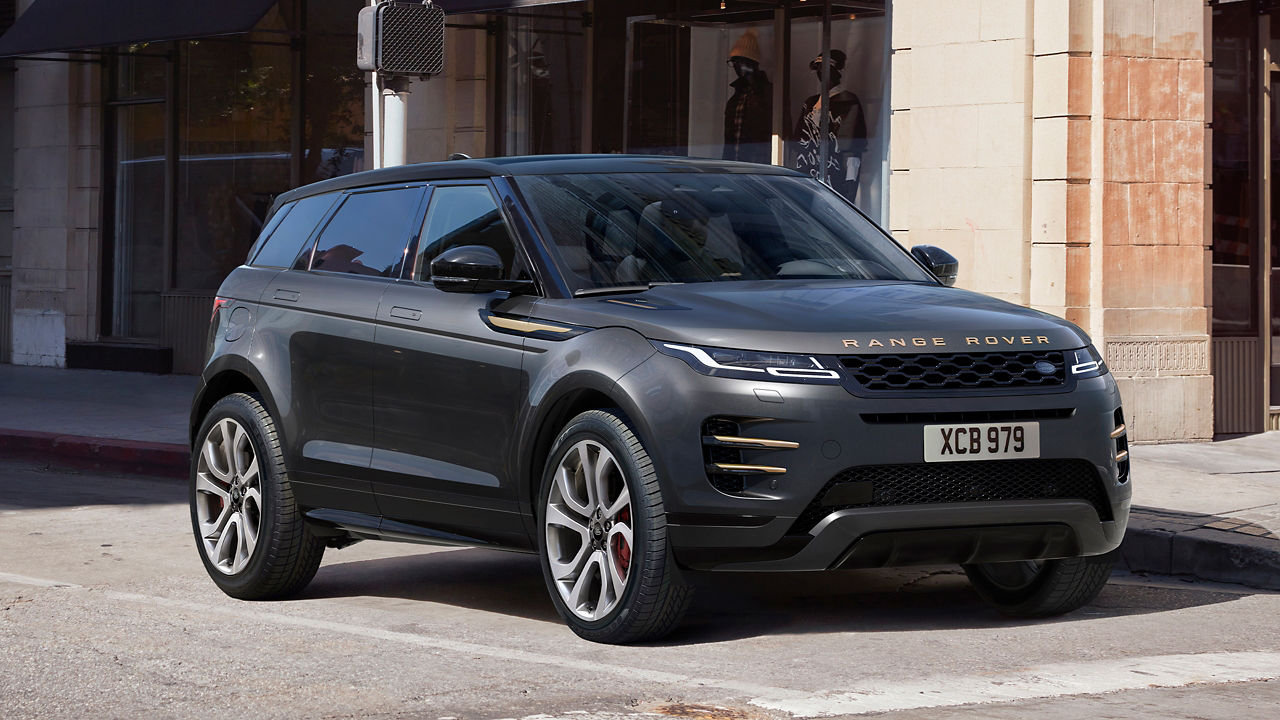 Black Range Rover Evoque