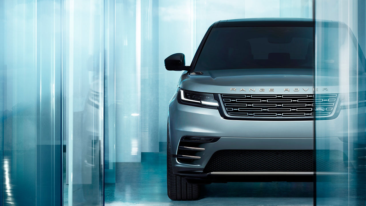 Front view of Range Rover velar