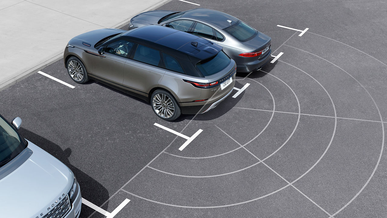 Range Rover Velar Rear Camera.