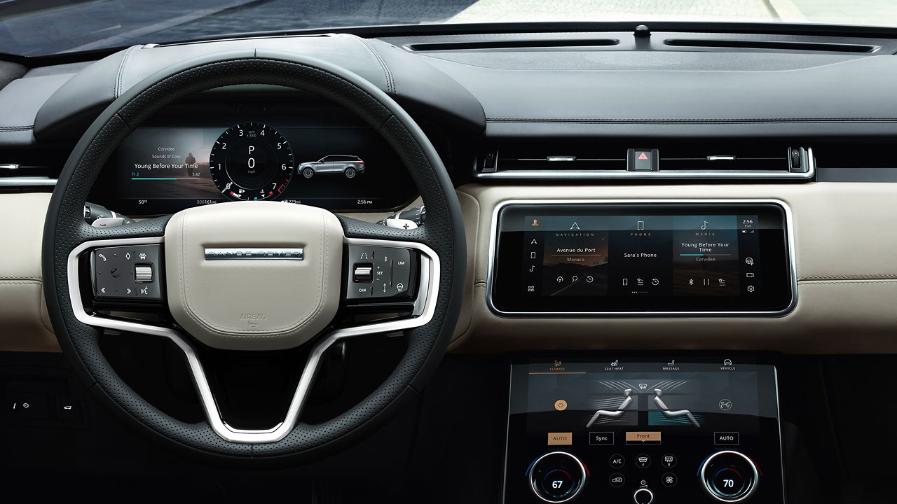 Dashboard and steering wheel of Velar