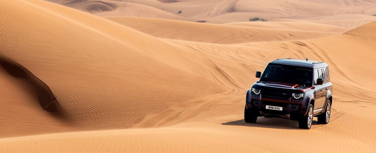 Defender 130 in Desert