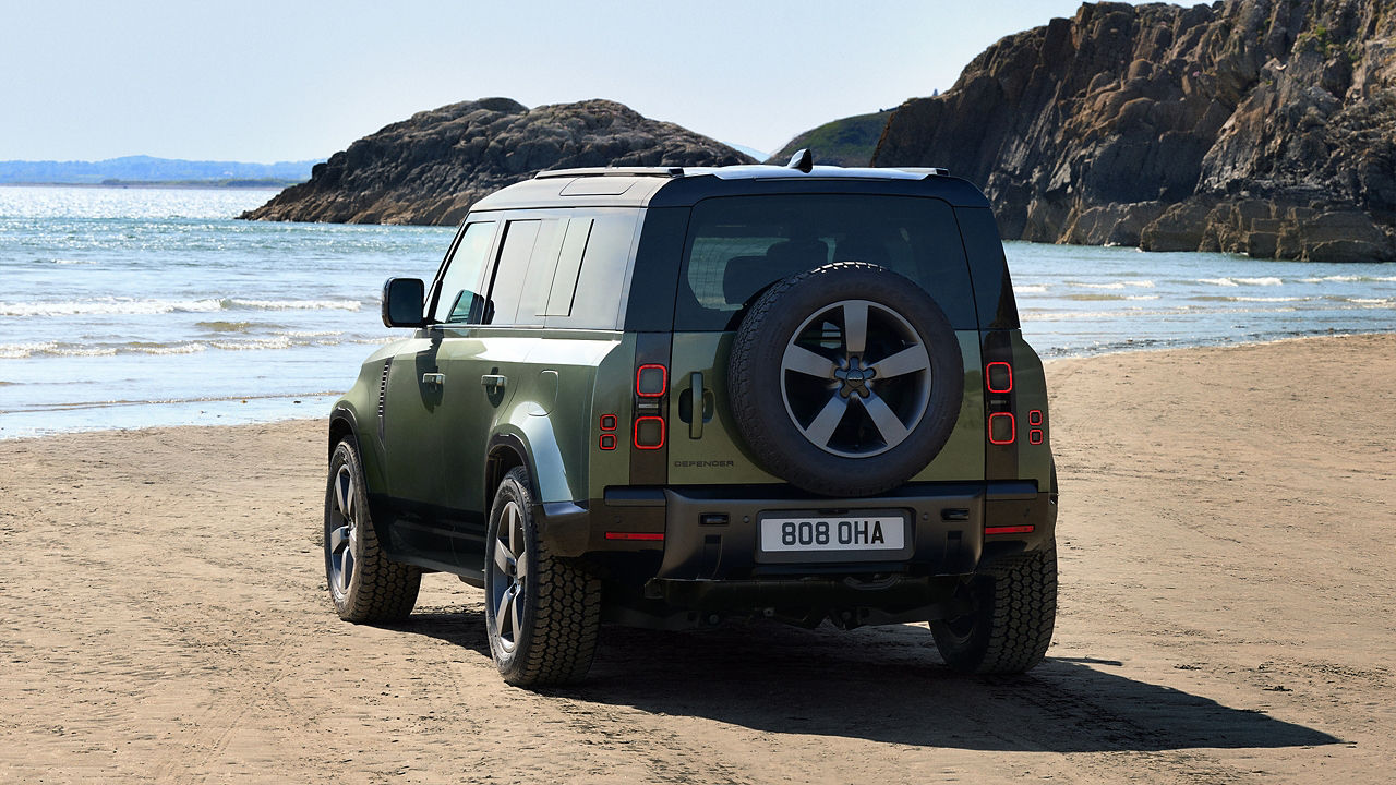 DEFENDER 110 FUL CAR REAR