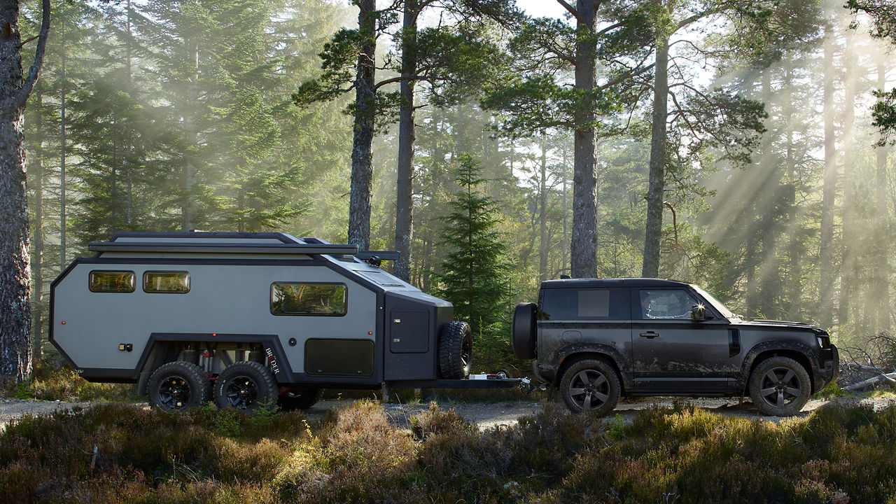 Defender Pulling a towing van