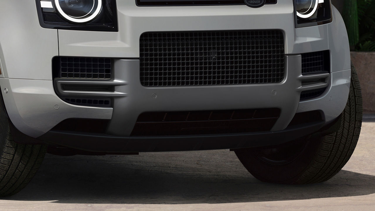 Defender Front Bumper zoom view