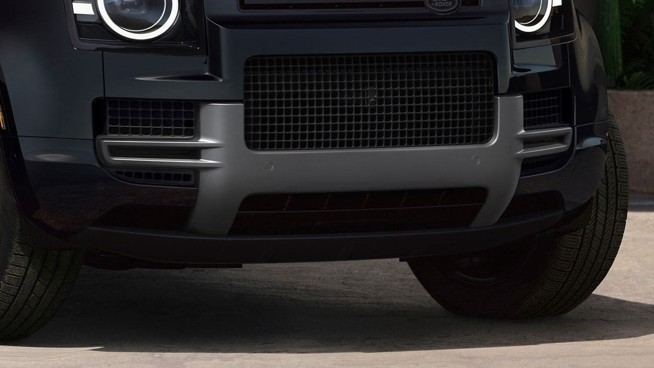 Defender bumper zoom view