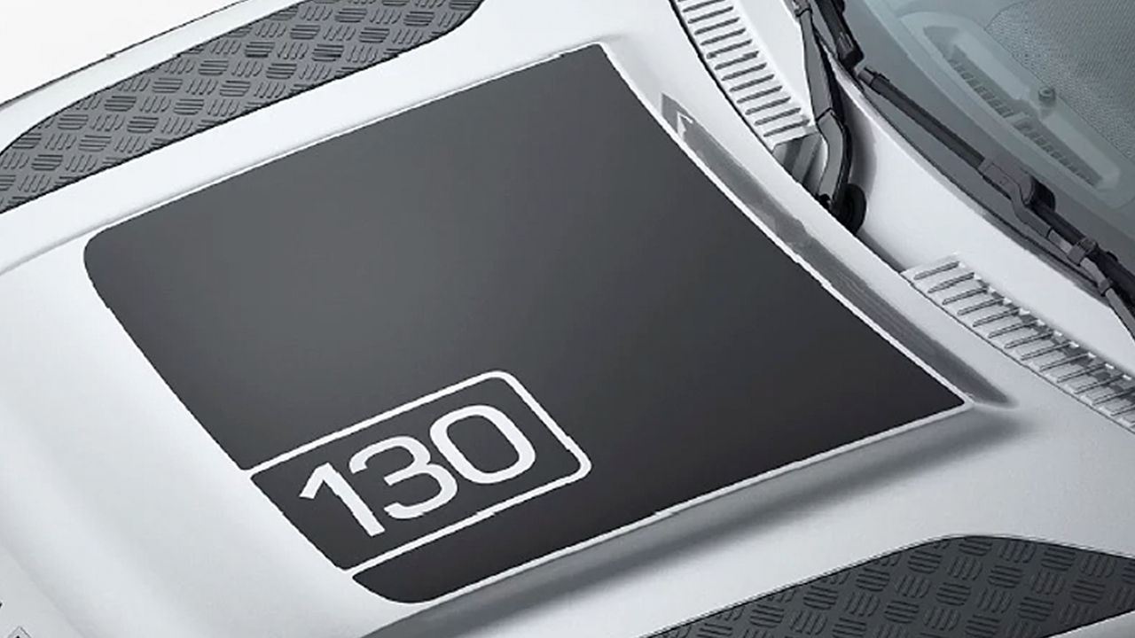 Defender 130_Matte_Black_Sticker