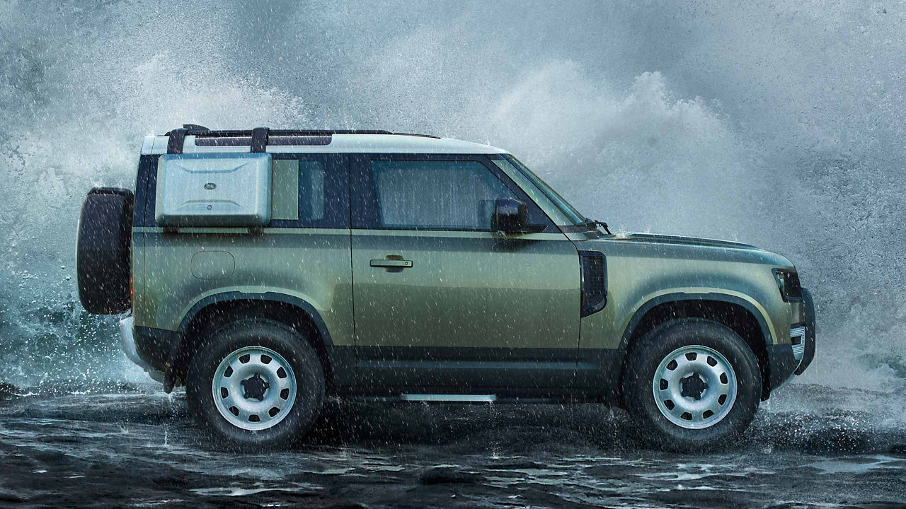 Land Rover Defender in Green