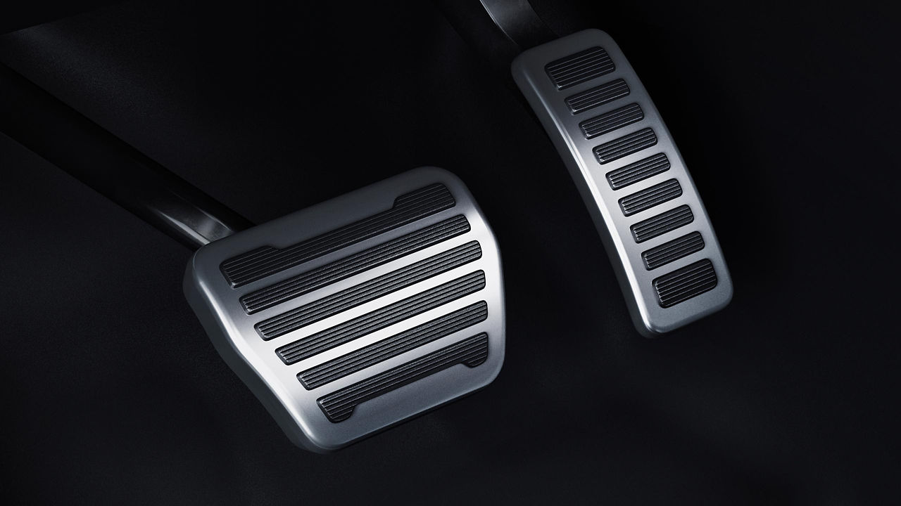 New Range Defender pedals in silver and black