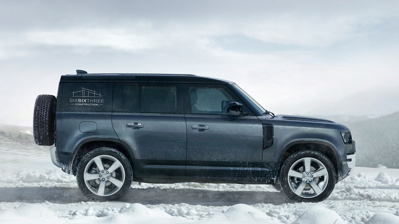 Defender on the snow