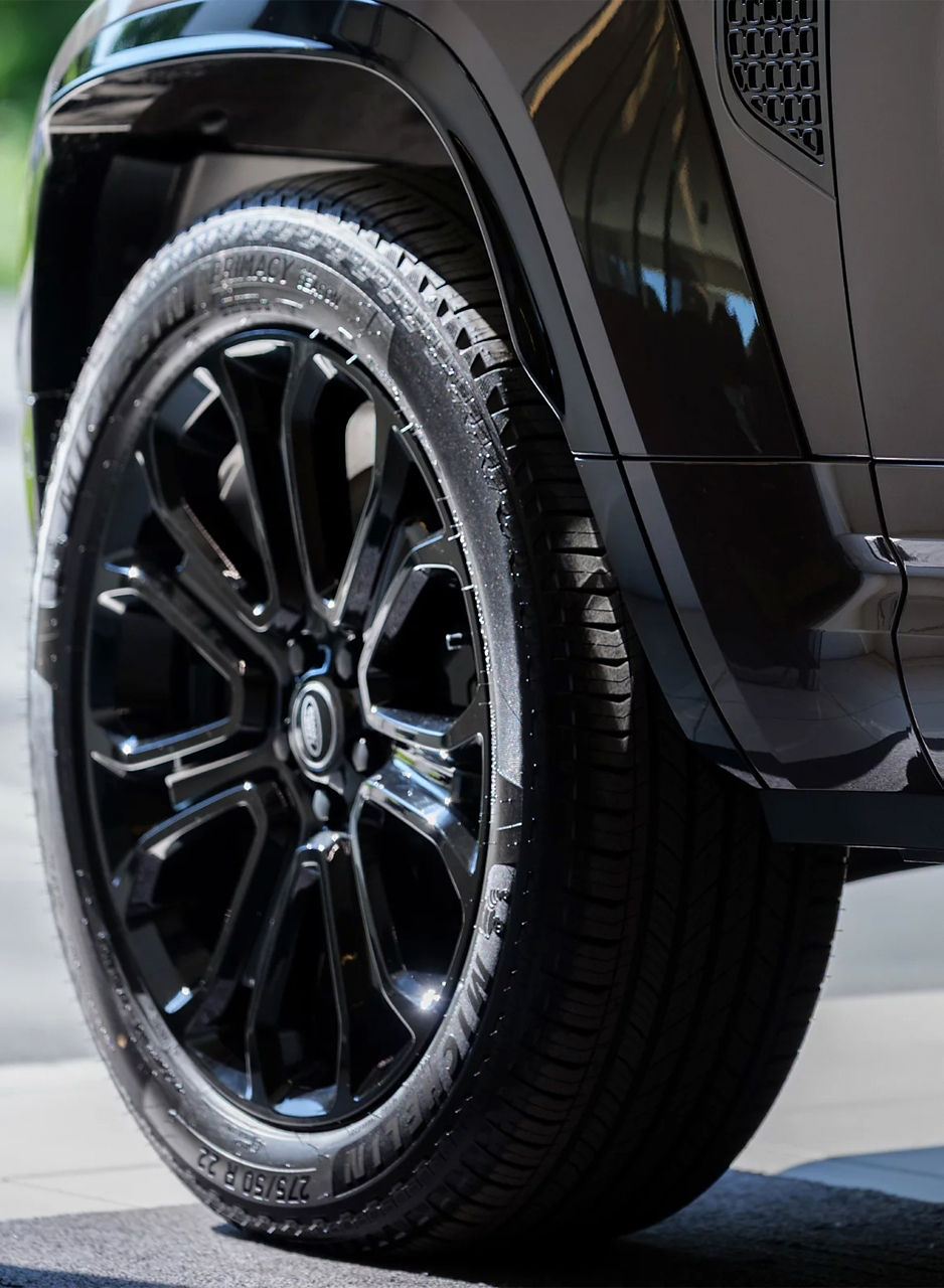 Extreme crop of Defender wheel 