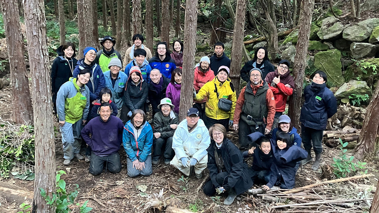 Mob in middle of the forest