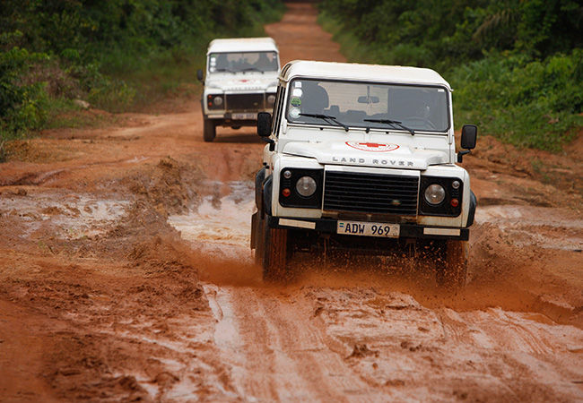 land rover on red Cresent