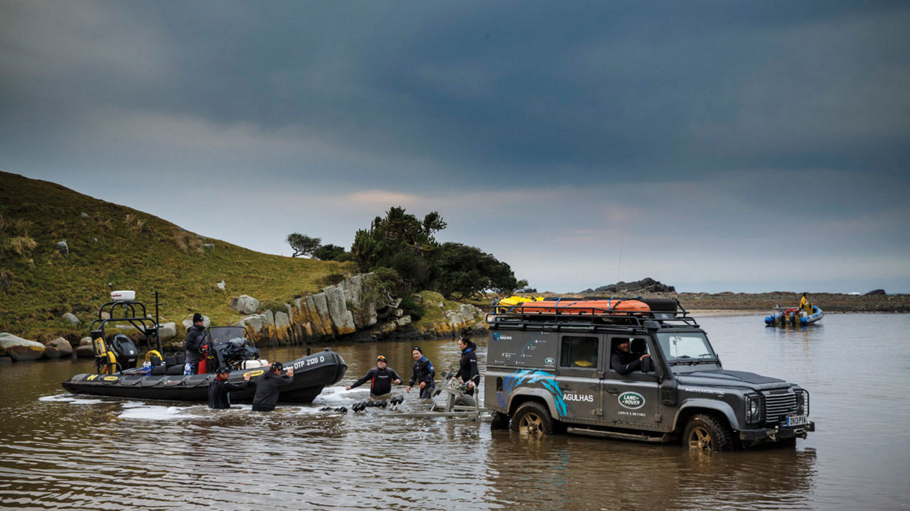 Land Rover Defender