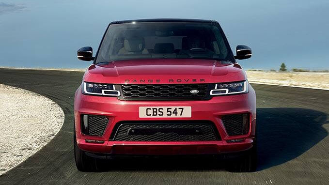 Range Rover on track 