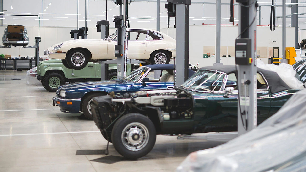 Jaguar classic heritage cars museum 