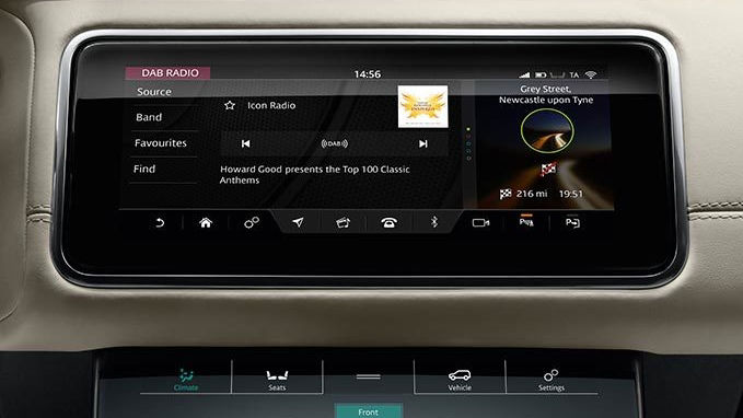 Land Rover Infotainment system DAB radio