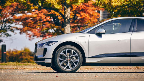 JAGUAR E-Pace 用スポーツマフラー（競技用、車検非対応）
