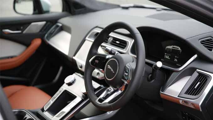 Jaguar I-Pace steering wheel