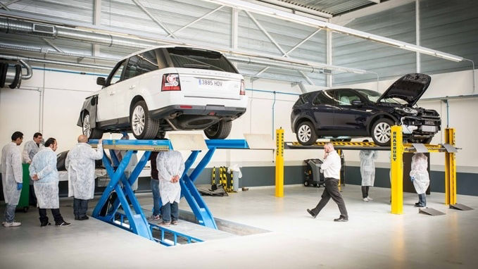  Land Rover Training Centre