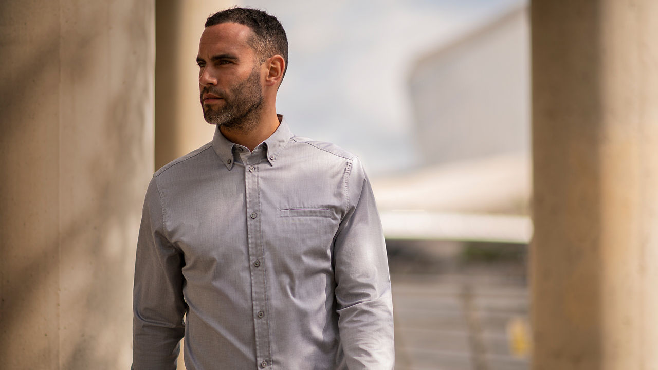 Male model wearing classic shirt