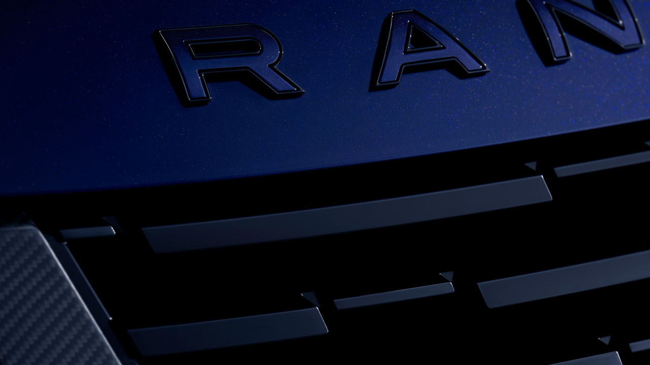 Range Rover Sport SV Bespoke maska