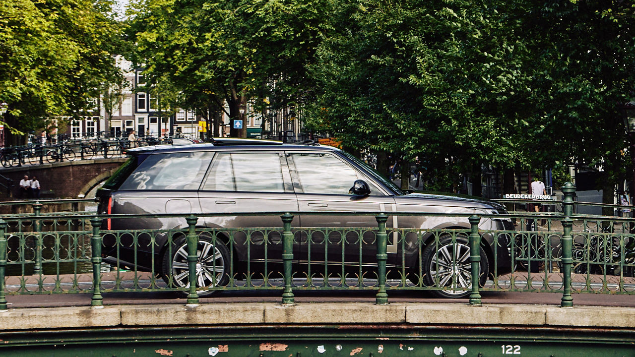 Range Rover on the bridge