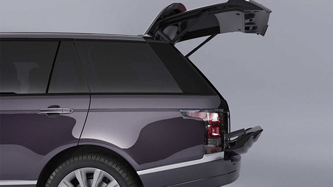 Land Rover with open Powered Tailgate