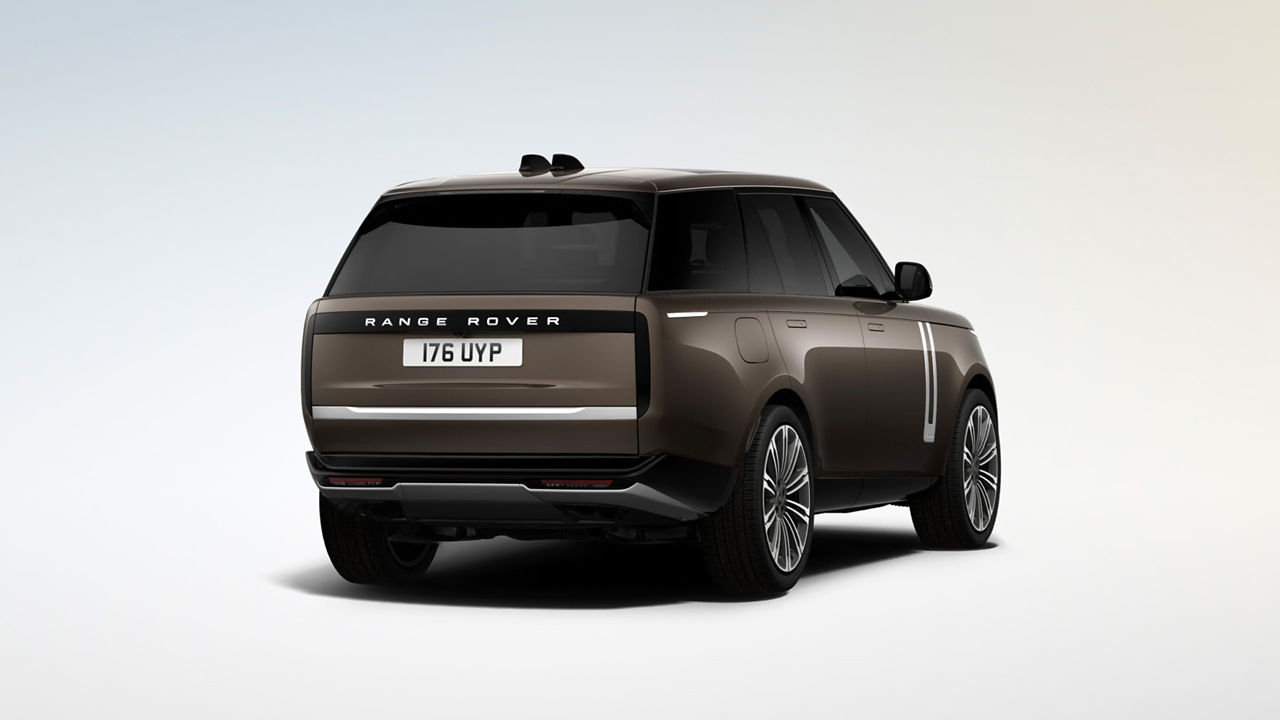 Range Rover SE P530 Rear View