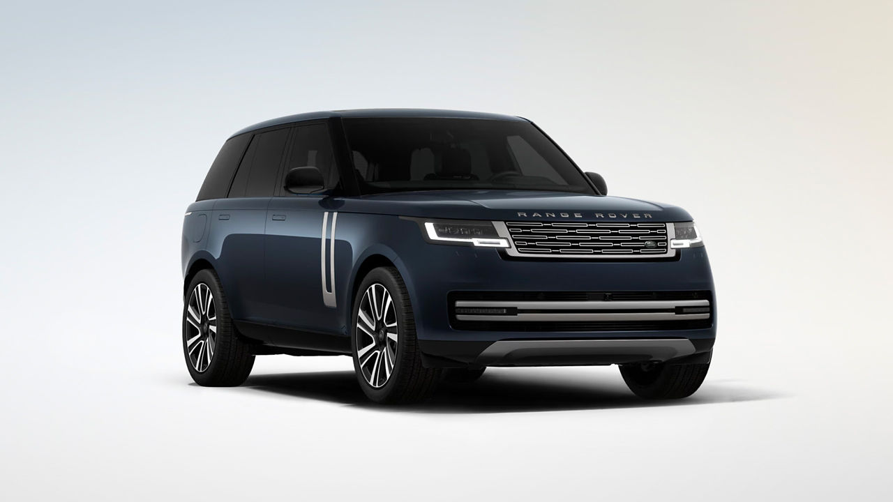 Range Rover SE D350 Front View