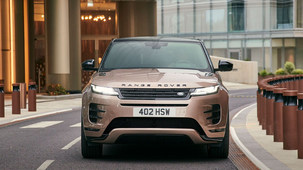 Range Rover Evoque 24MY Front Profile