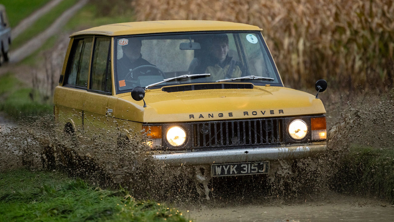 Range Rover Classic in mud