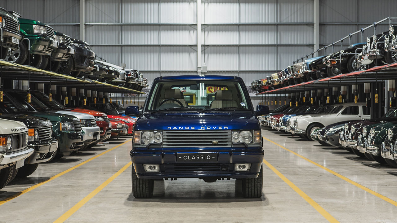 Range Rover Classic parked in parking zone