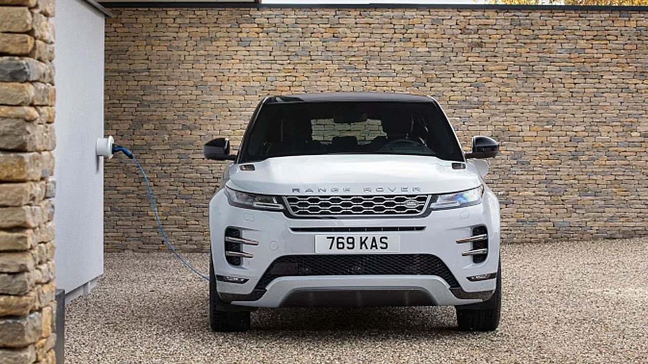 Charging systems in Range Rover Evoque
