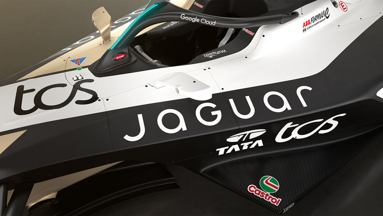 Jaguar racing  zoom