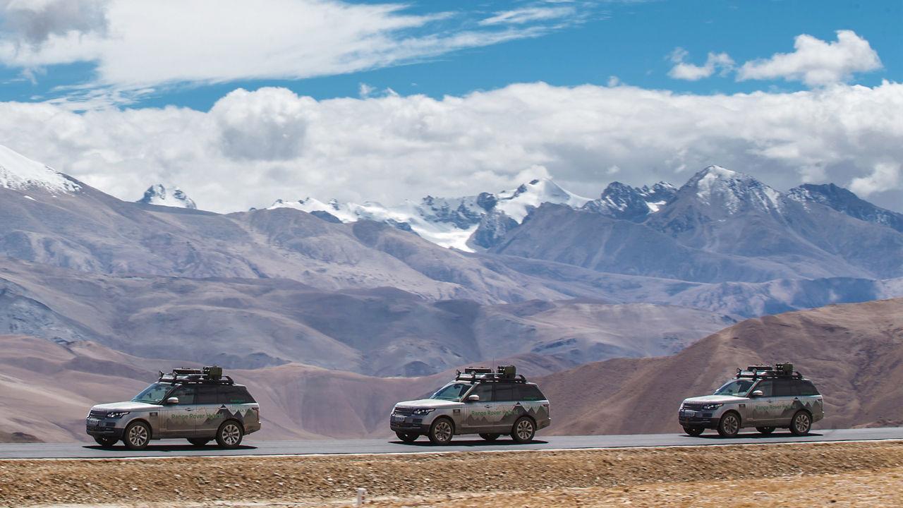 Range Rover Hybrids Journey from Tibet-Nepal Highway in-depth Travel