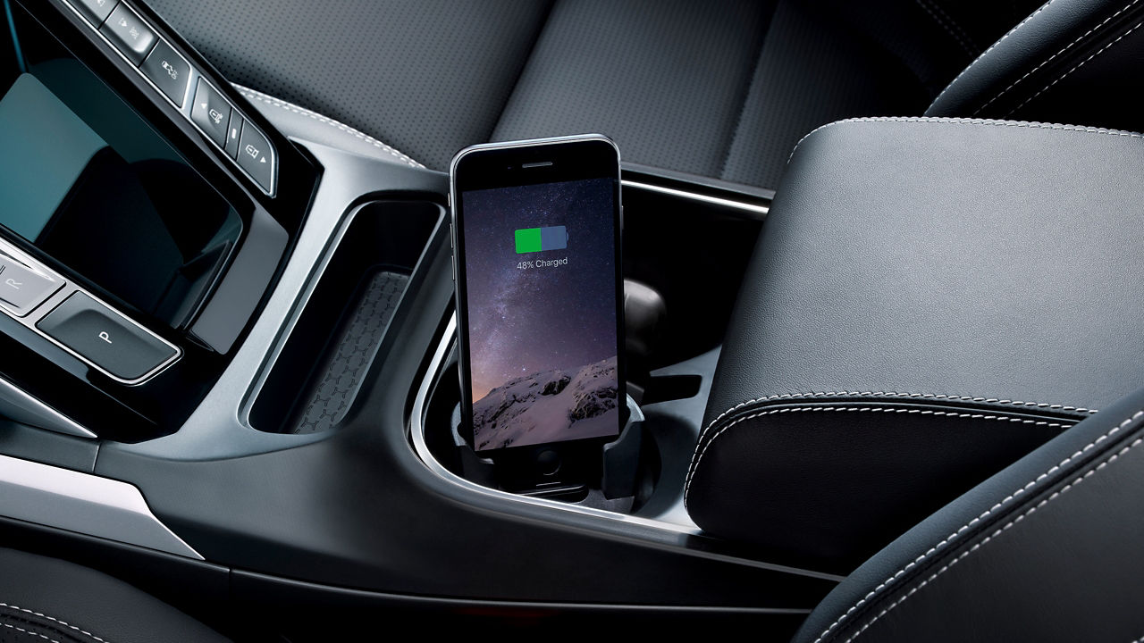 Jaguar I-PACE wireless charging in cabinet