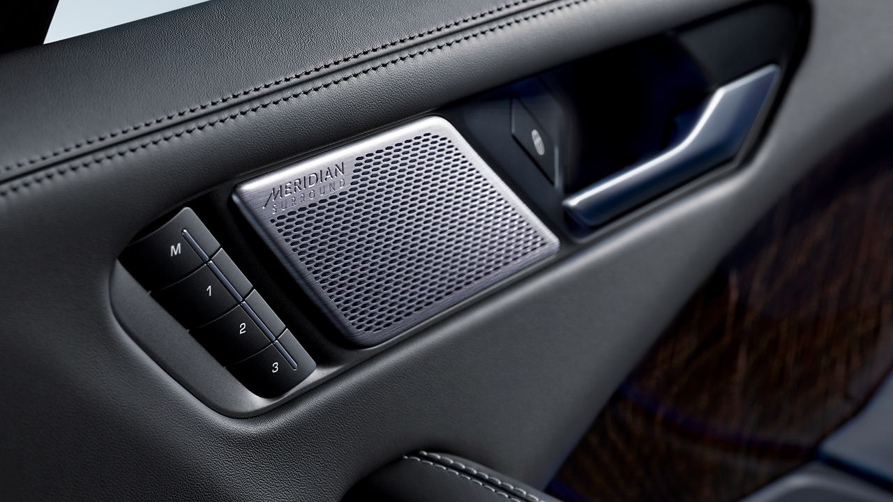 Jaguar -PACE car door Handle interior and controllers 