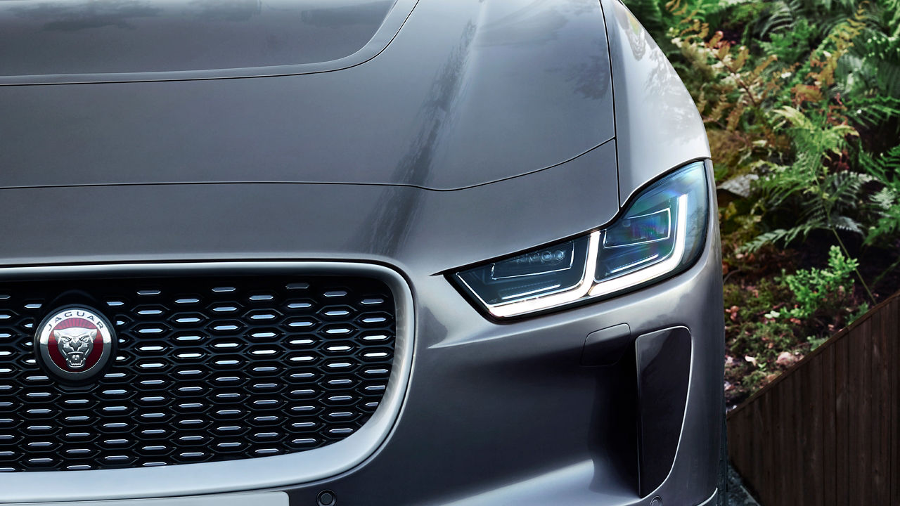 Jaguar car front head light and grill features