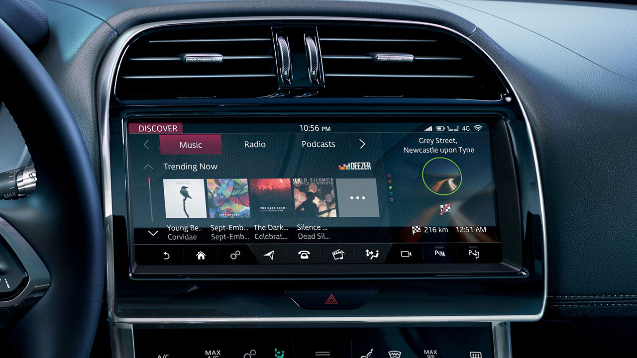 Jaguar XE InControl system details close up view