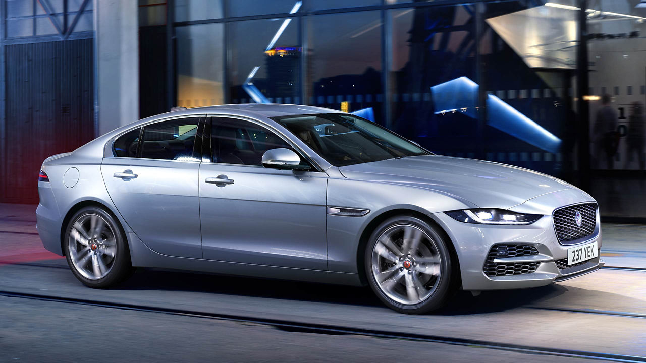 Jaguar XE