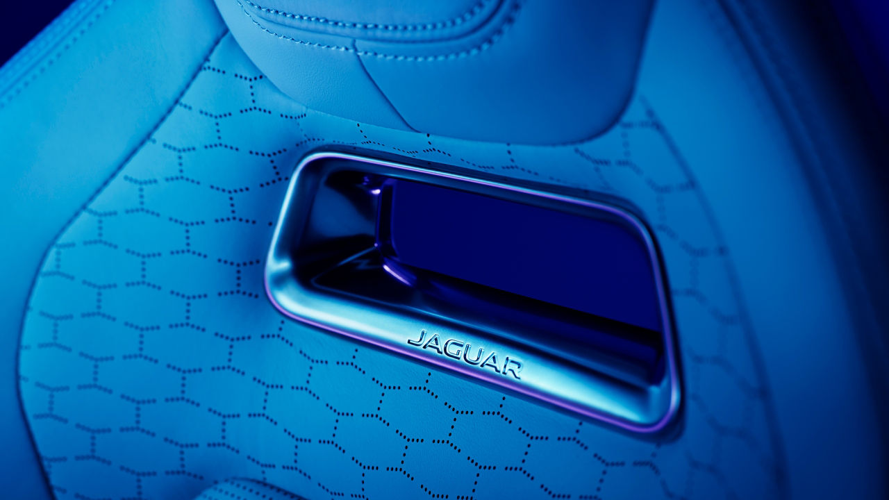 Jaguar F-Pace sports seat features