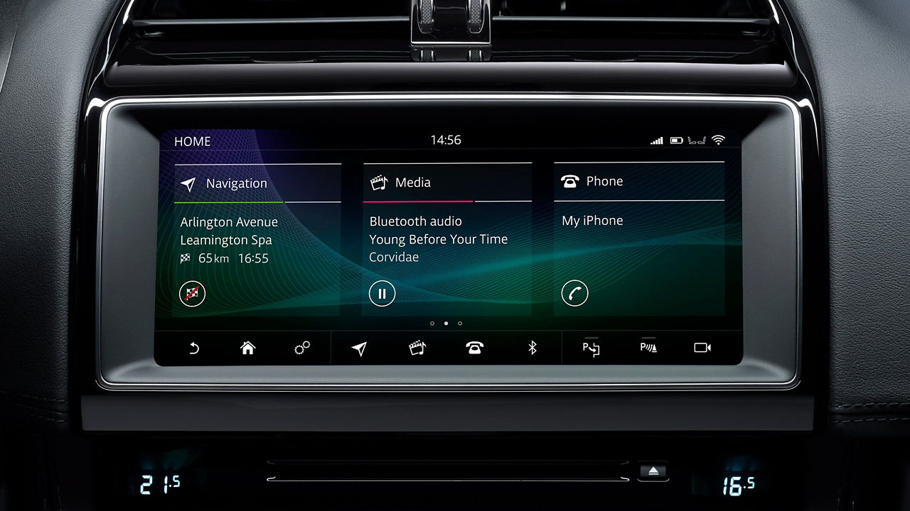 Jaguar F-PACE infotainment system 